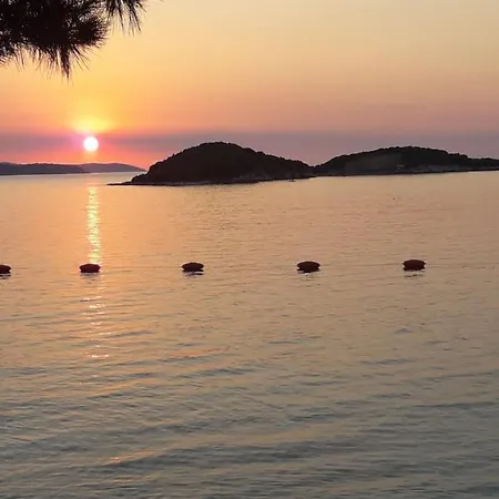 Oscar Гостевой дом Ксамил